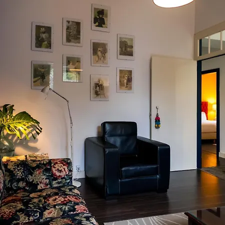 Casa *